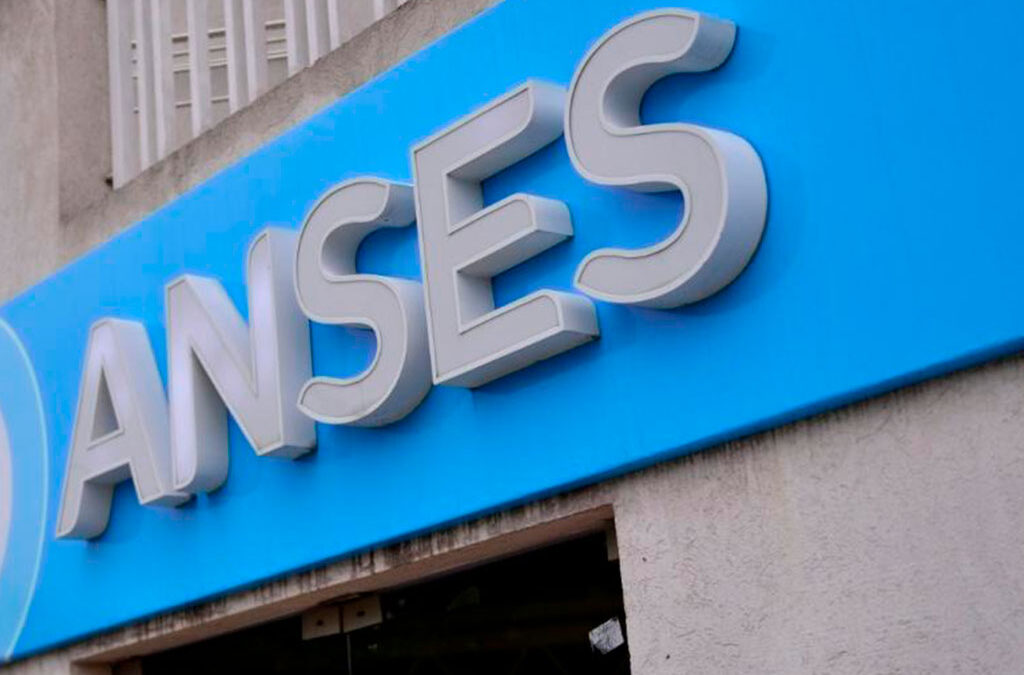 Desmantelamiento del ANSES: Denuncian despidos masivos y cierres de oficinas