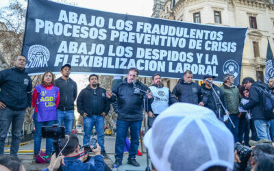 El sindicato del neumático SUTNA marchó a Plaza de Mayo para enfrentar «los despidos, el ajuste y la persecución política»