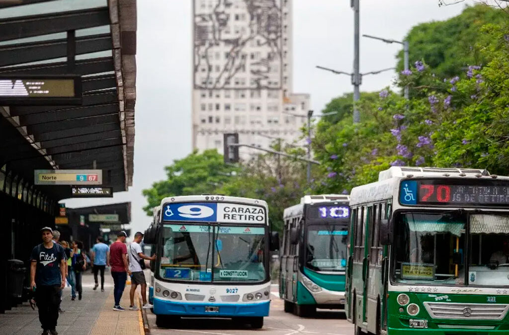 La UTA denuncia que la desregulación del transporte de larga distancia y el direccionamiento de subsidios a DOTA están generando despidos en la actividad