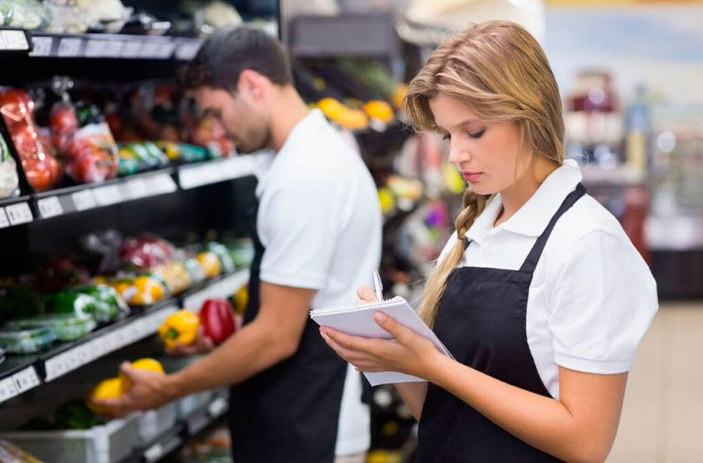 Tres de cada 10 empleados trabajan en la producción, pero la gran mayoría en servicios