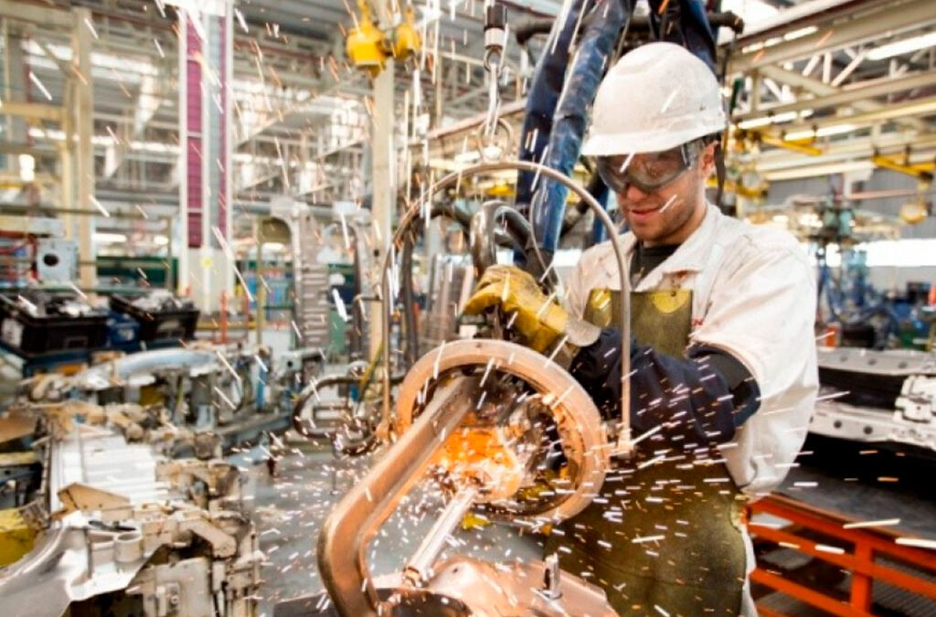 El desempleo y la pérdida de poder adquisitivo hicieron caer el consumo durante el primer semestre