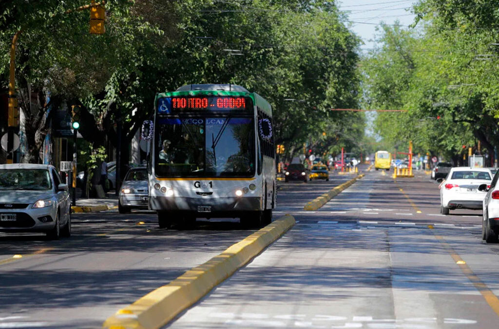 La UTA alertó por el transporte del interior del país: «Mientras a las provincias se les retiraron los subsidios, en el AMBA aumentan las partidas para mantener los pasajes en mínimos de $270»