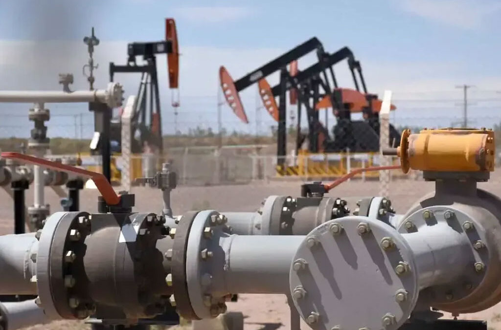 Trabajo dictó la conciliación obligatoria en conflicto de petroleros