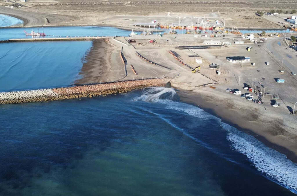 Tras despidos en el puerto de Rawson se paralizó la pesca