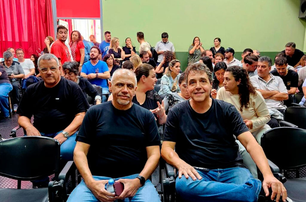 Telefónicos de Rosario convocaron a sus delegados tras una masiva jornada de debate