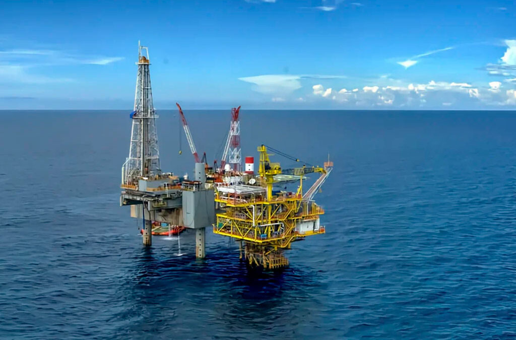 Dirigente petrolero dice que apuestan al desarrollo no convencional y off shore