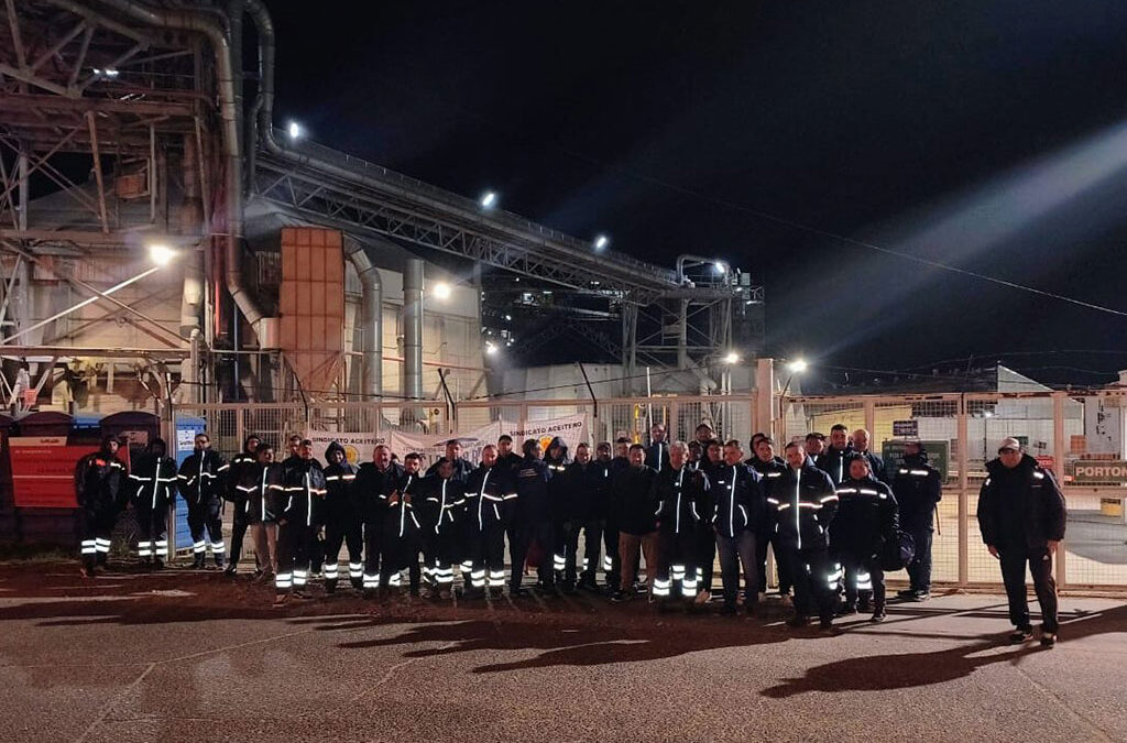 Se extiende el paro de aceiteros y causa impacto en la actividad exportadora de granos
