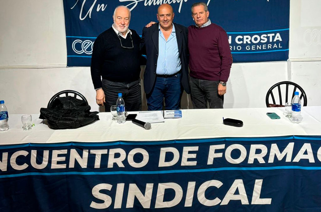 Crosta alertó en un encuentro de mercantiles que la Ley Bases «persigue la destrucción del modelo sindical»