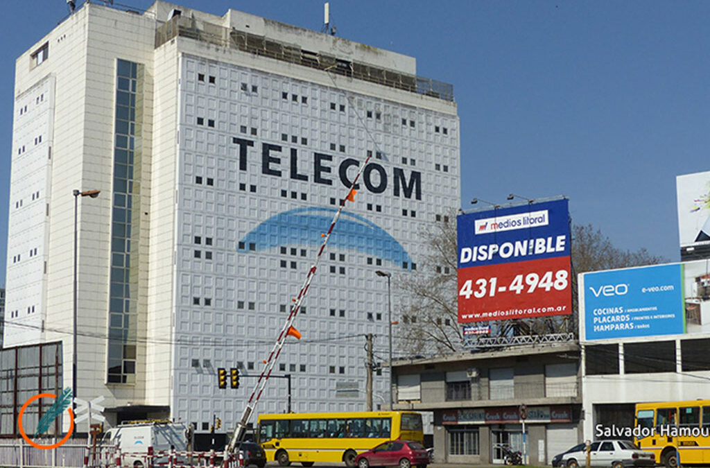 Telefónicos de Rosario en alerta por tercerización de tareas en Telecom
