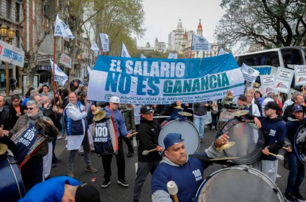 Impuesto a las Ganancias: un nuevo fallo en contra del cobro complica al Gobierno
