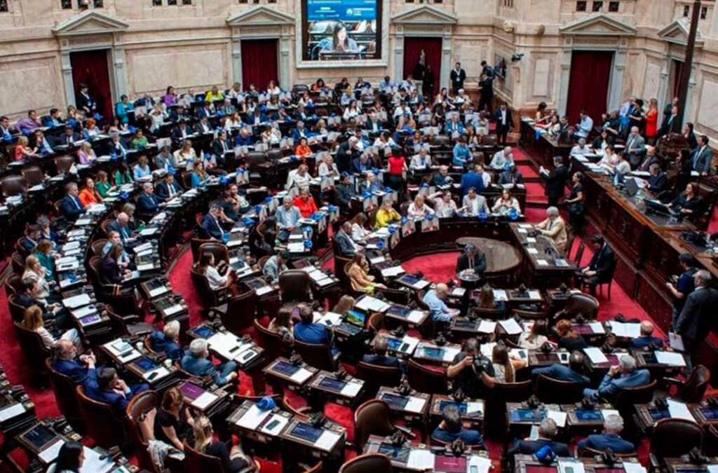 Diputados comenzó a discutir la ampliación de la reforma laboral y una quita de poder a los sindicatos