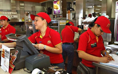 Pasteleros logró un aumento salarial del 16,4% para trabajadores de McDonalds, Burger King y Mostaza