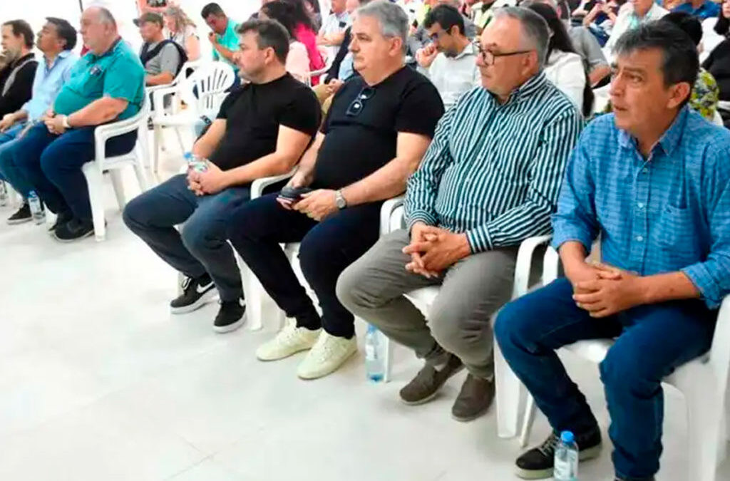 El gremio municipal salió en respaldo a los docentes en conflicto con Figueroa por el presentismo