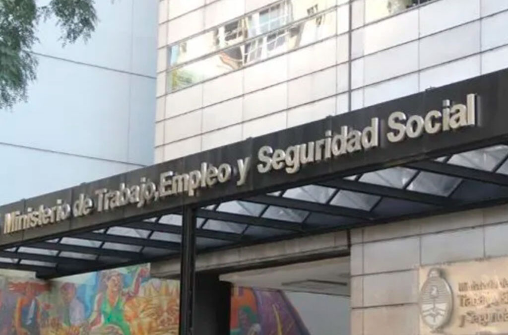 Paritaria estatal: los trabajadores tendrán un aumento del 3% para septiembre-octubre