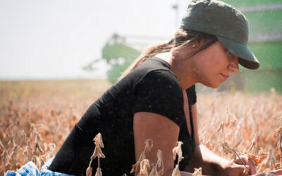 Apenas el 12,7% de quienes trabajan en el campo son mujeres