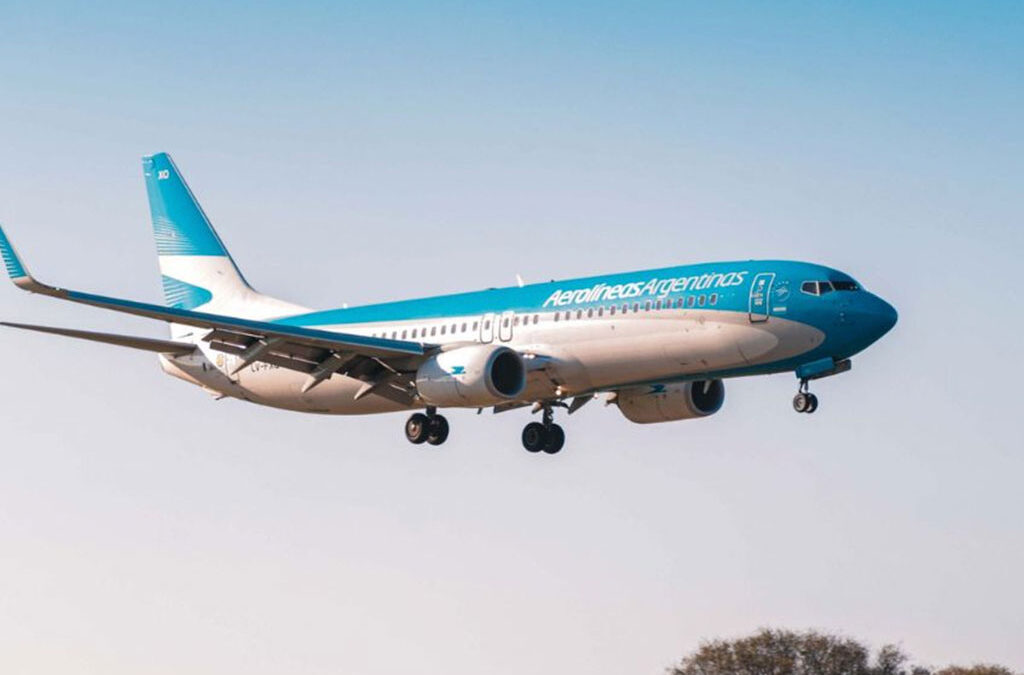 Aerolíneas redujo un 13% de empleados y su CEO apuntó contra los gremios: «No tienen lugar en la Argentina de hoy»