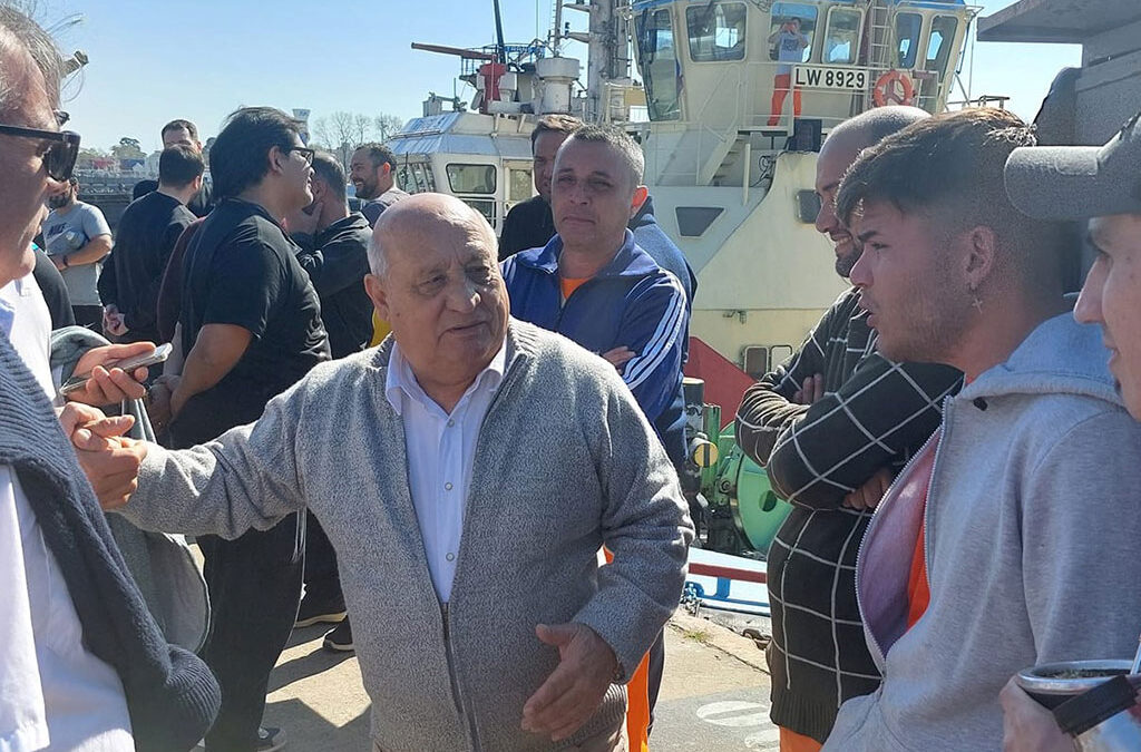 Conflicto en la pesca: El SOMU activó un paro en la flota congeladora por falta de acuerdo salarial