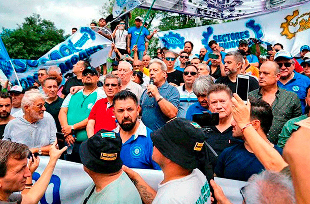 Sin acuerdo a la vista, se tensó la paritaria de los siderúrgicos entre la UOM y los empresarios