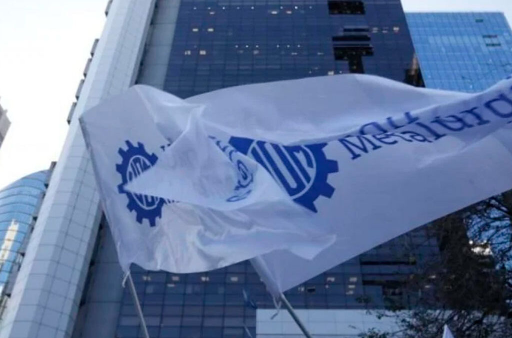 La UOM denuncia que se estableció un techo del 2% mensual para las paritarias