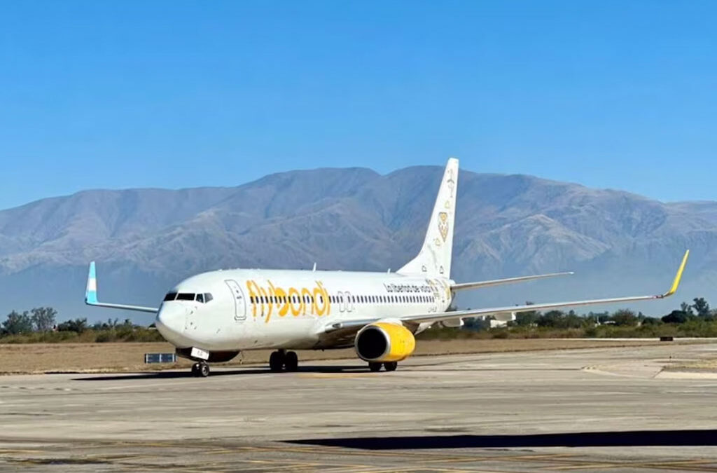 Conflicto aéreo: Flybondi trasladará su operación al Aeropuerto de Ezeiza