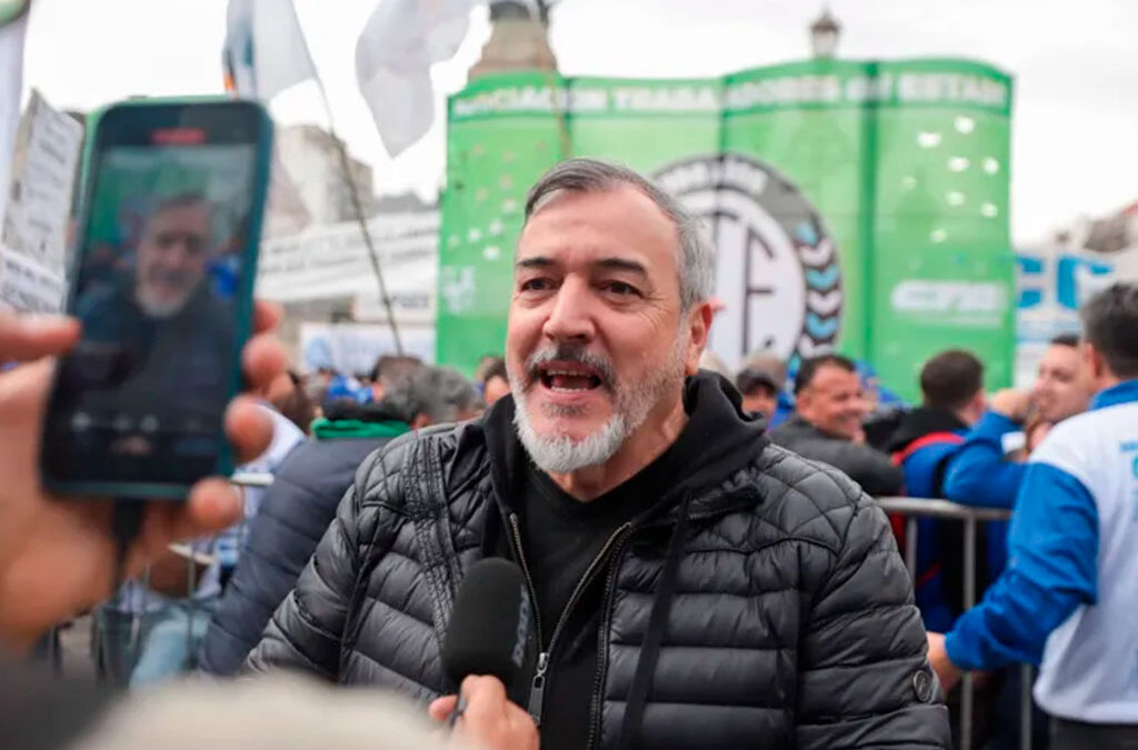 «Tenemos que profundizar el plan de lucha en todo el país antes de que sea demasiado tarde», arengó Aguiar