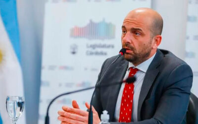 El secretario de Transporte Mogetta aseguró que van a pedir el quite de personería a los sindicatos aeronáuticos que reclaman