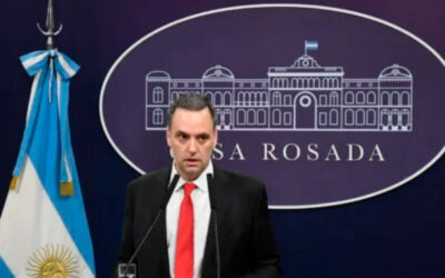 Denuncian que en las áreas de Adorni y Karina Milei hay «500 que cobran sin trabajar»