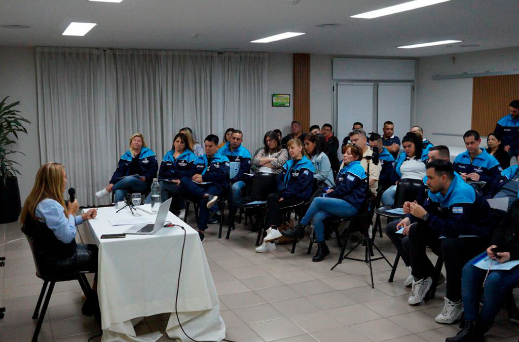 UTHGRA presentó un ciclo de charlas sobre el derecho laboral de cara a las reformas del Gobierno