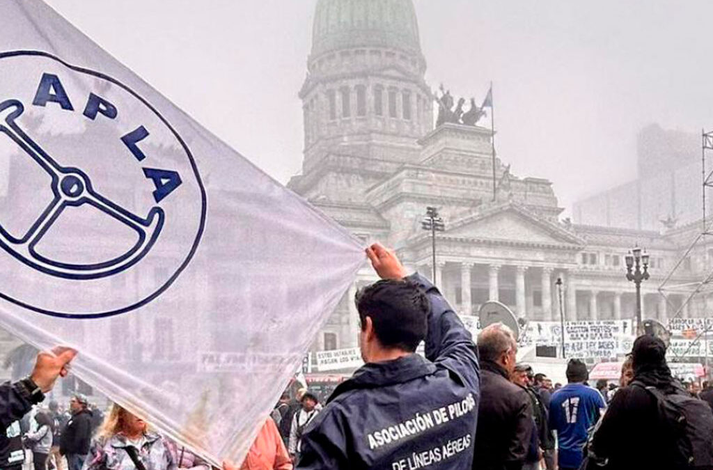 APLA llevará a la Justicia el decreto de Milei: “No estamos dispuestos a vivir bajo una tiranía”