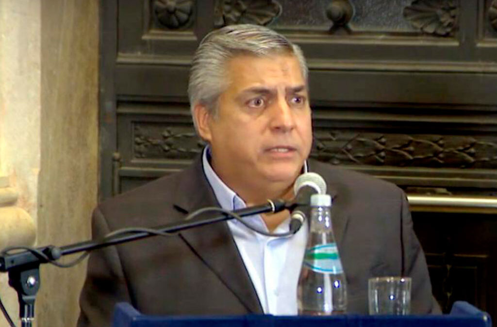 Ricardo Cirielli se corta del frente de gremios aeronáuticos y se suma al discurso libertario de «casta» contra los pilotos
