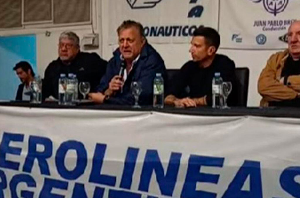 La Justicia frena los decretos de Milei y defiende el derecho a huelga de los pilotos