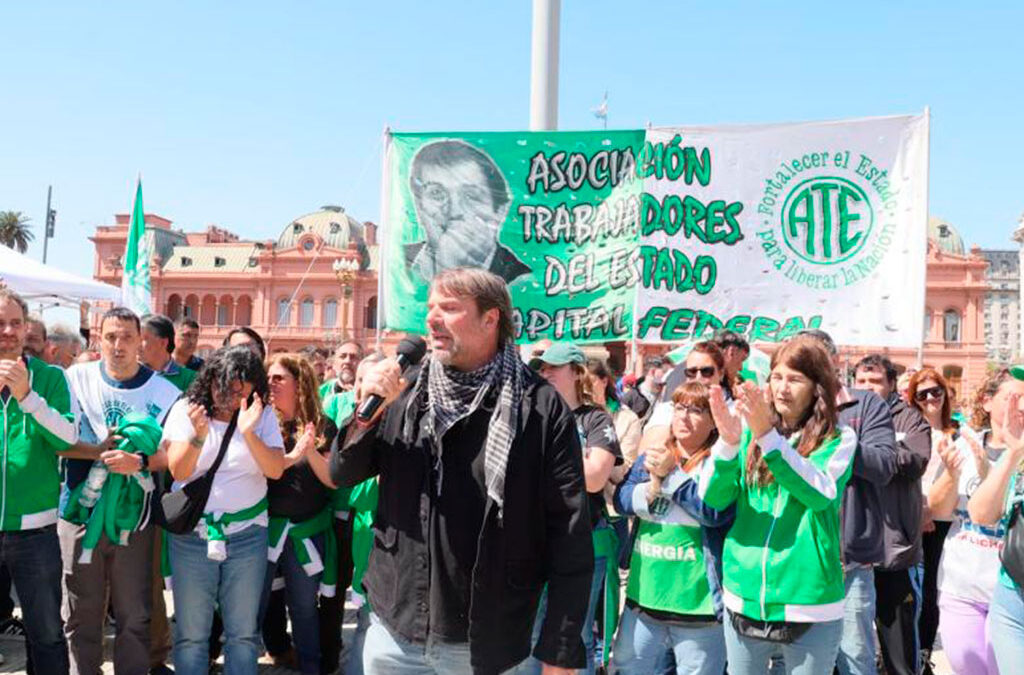Plaza de Mayo: ATE Capital se manifestó contra los despidos y el congelamiento salarial