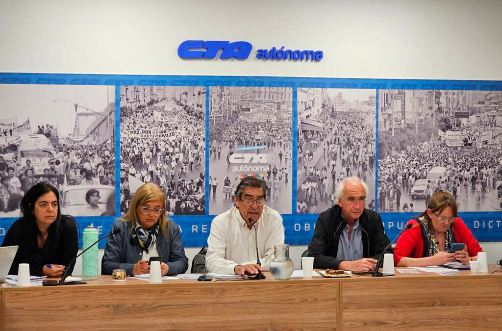 La CTA no afloja la campaña contra el DNU 70, el veto universitario y avanza con una Marcha Federal contra el Hambre