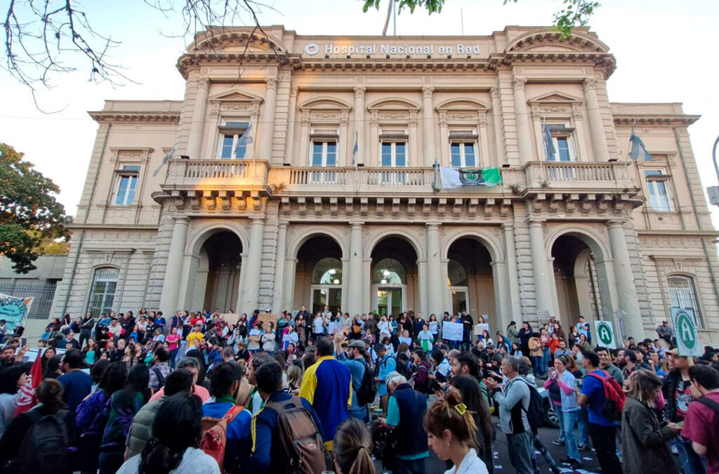 ATE definió avanzar en la toma del Hospital Mental Laura Bonaparte tras el anuncio de cierre