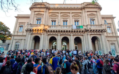 ATE definió avanzar en la toma del Hospital Mental Laura Bonaparte tras el anuncio de cierre