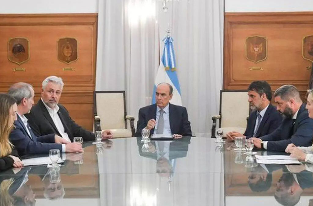 Marcha atrás: el Gobierno ahora estudia reflotar la cláusula anti bloqueos a empresas