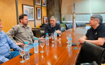 Moyano respaldó a los petroquímicos ante la posible salida de la multinacional Dow