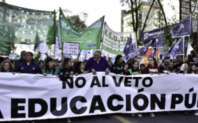 Gremios docentes anunciaron un paro para este jueves, tras la votación del congreso