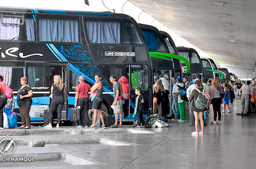 Choferes de larga distancia: la UTA tomará medidas de fuerza si no hay acuerdo para el 16 de octubre