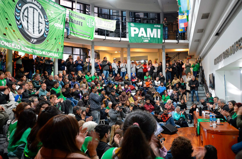 Los estatales anuncian un nuevo paro de 36 horas para demandar la reapertura de paritarias