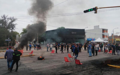El Ministerio de Trabajo cordobés obligó a Petroquímica Río Tercero a presentar balances para justificar la supuesta crisis, ordenó que reabra la planta y que reincorpore al personal