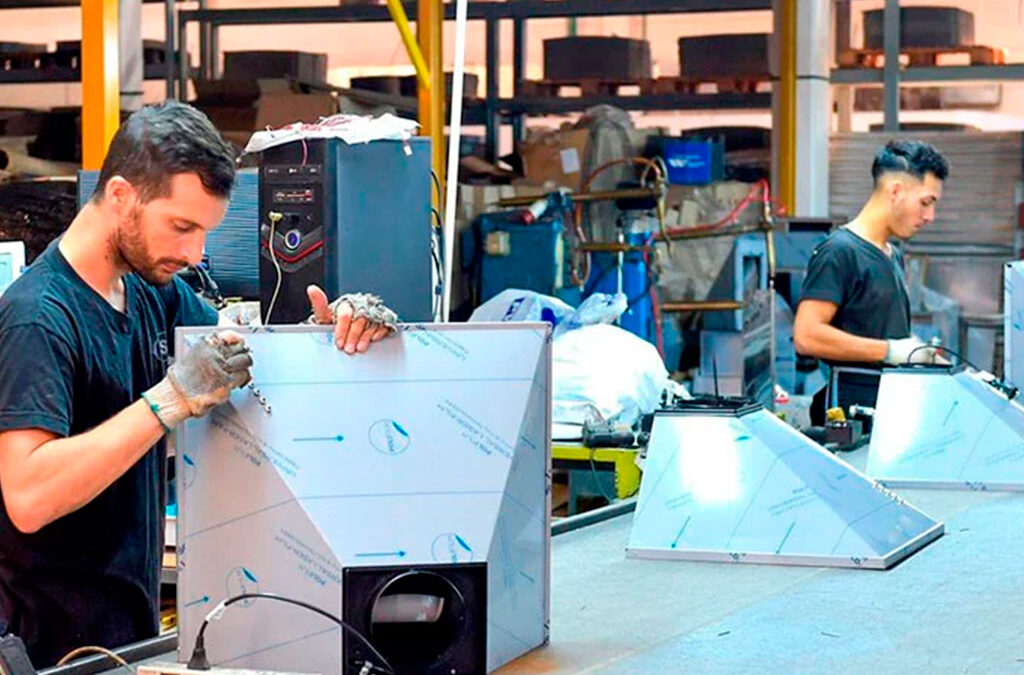 La industria pyme cayó 6,6% interanual, pero remontó con respecto al mes pasado
