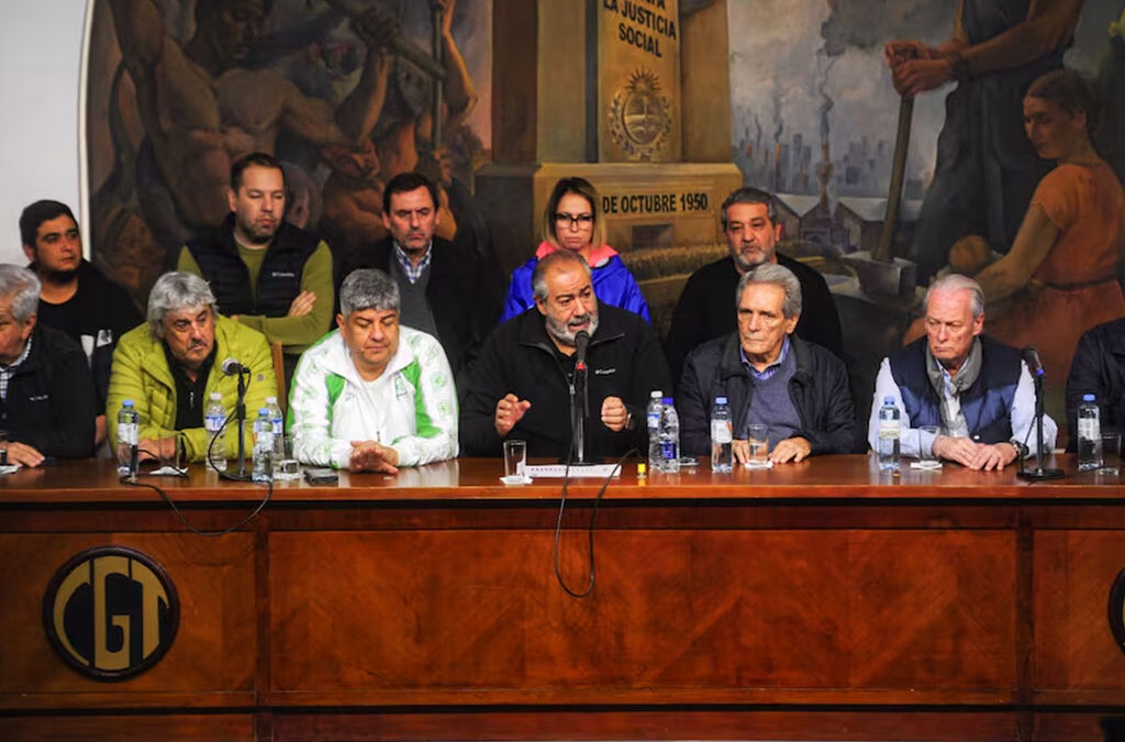 CGT repudió a Milei por la agresión a Cristina: “Es un acto antidemocrático”