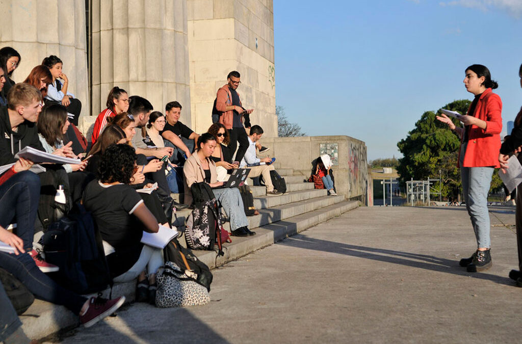 Rotundo acatamiento de los docentes en el primer día del paro de 48 horas