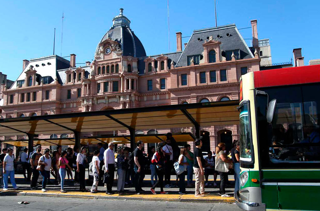 Paro de colectivos: sin acuerdo salarial, en esta fecha se define la medida de fuerza
