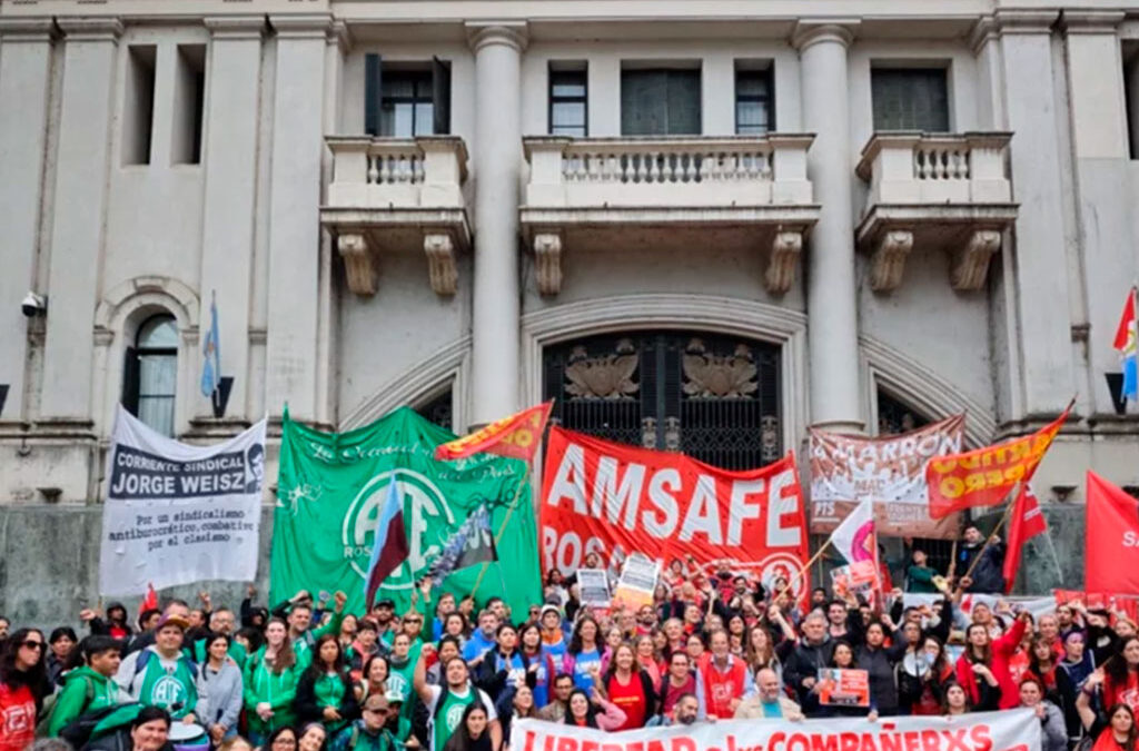 Para frenar la resistencia a las políticas libertarias crece la criminalización del accionar sindical