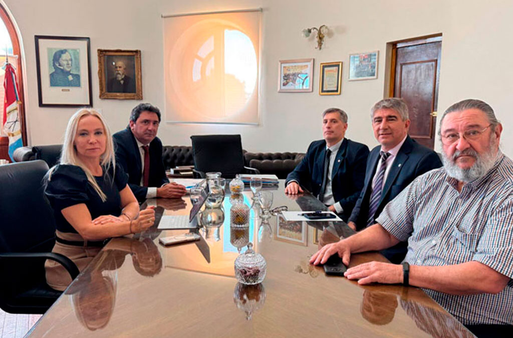 La Provincia pagará el retroactivo a empleados judiciales, pero se mantiene la medida de fuerza