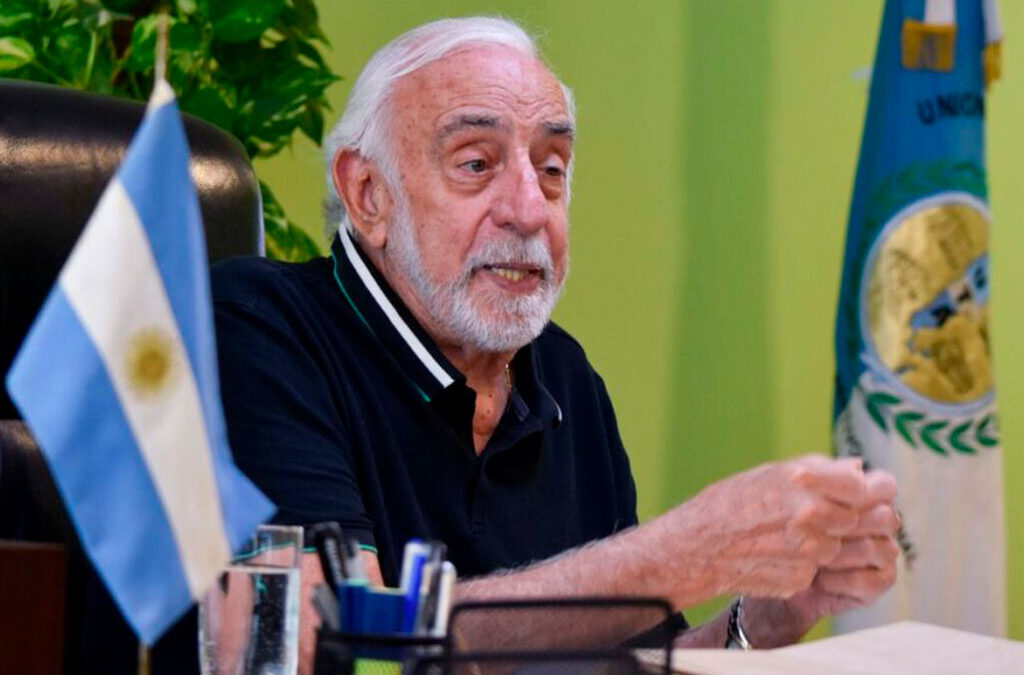 Paro de colectivos: llueven críticas a la UTA, tras levantar la medida y acordar por la mitad de lo que pedía