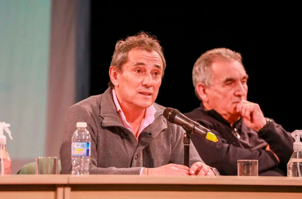 Acorralado y sin respaldos, Sasia renunció a la conducción de la CATT