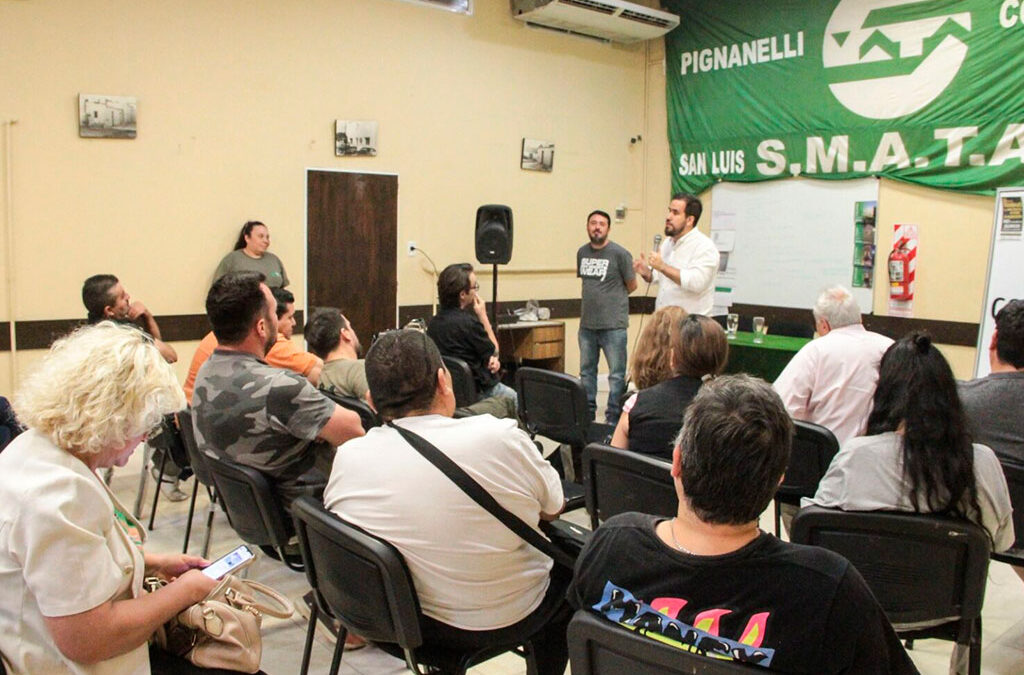 Reforma laboral: Sindicatos abren espacios de debate y llaman a «organizarse» en comunidad